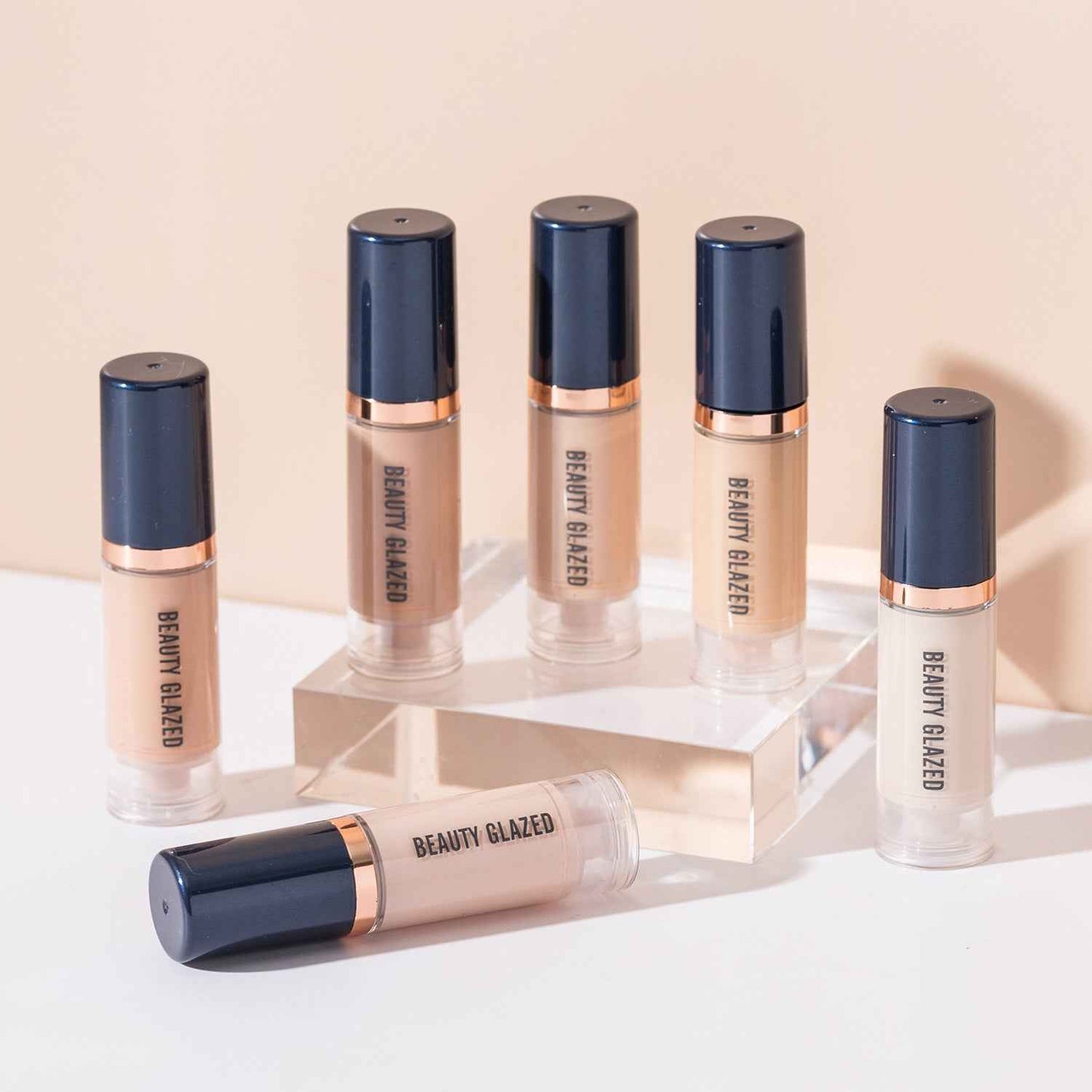 Colour-correcting makeup primer in six shades