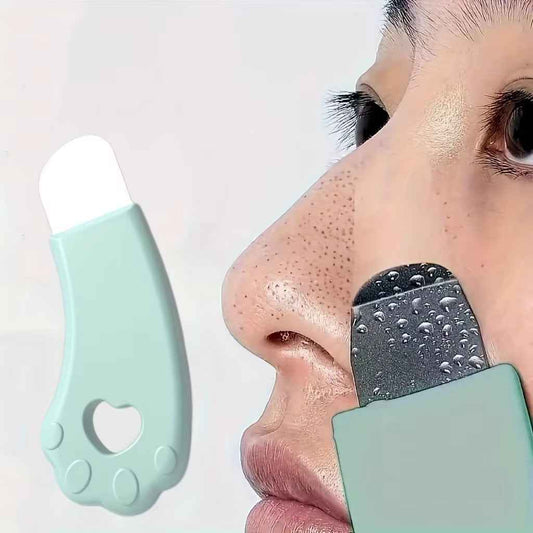 Cat's paw blackhead removal tool for gentle pore extraction